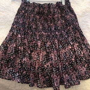 Black floral mini skirt size small